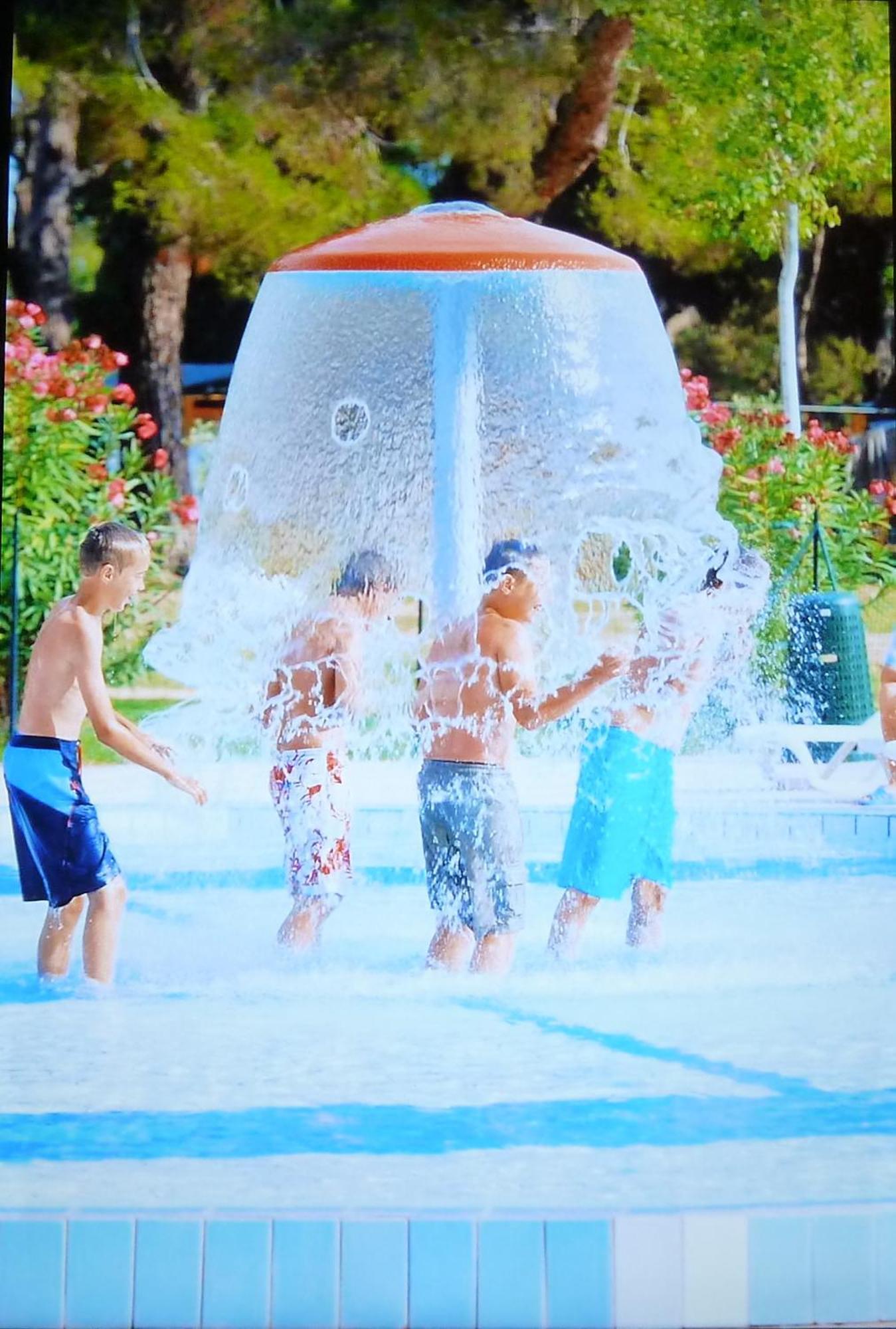 פאז'אנה Plamar Mobile Homes Bi Village מראה חיצוני תמונה
